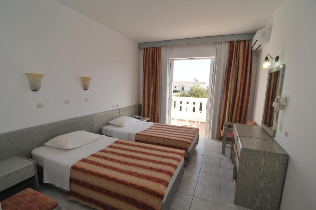 Fourtounis Hotel Kefalos  Екстер'єр фото
