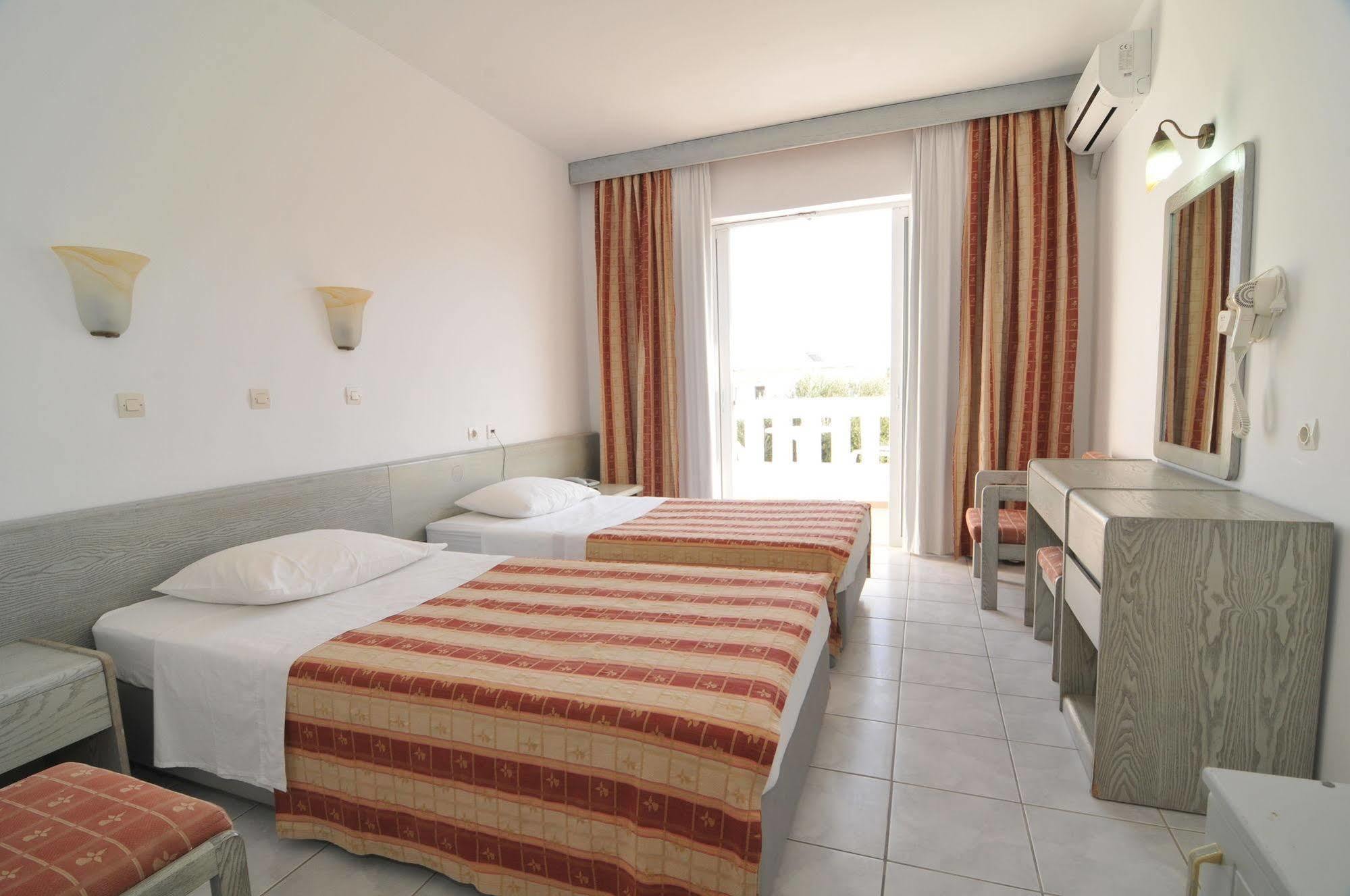 Fourtounis Hotel Kefalos  Екстер'єр фото