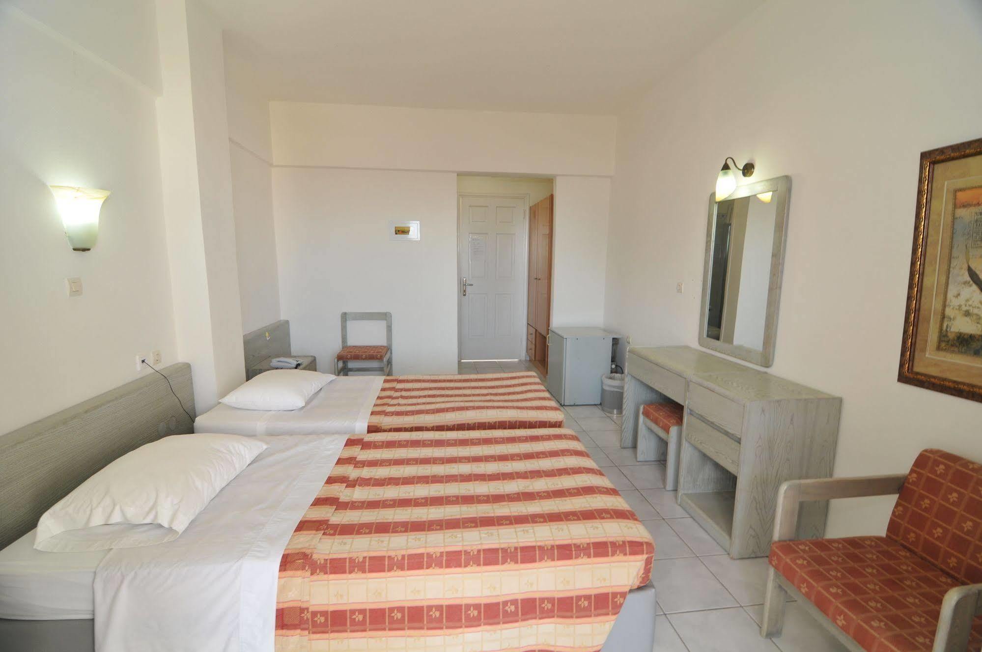 Fourtounis Hotel Kefalos  Екстер'єр фото